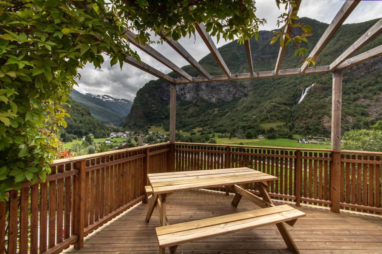 Panoramic Terrace, Huge Rain Shower And Cosy Lofts Flåm Dış mekan fotoğraf